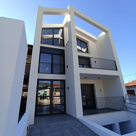 Zoma In Thassos Πρίνος